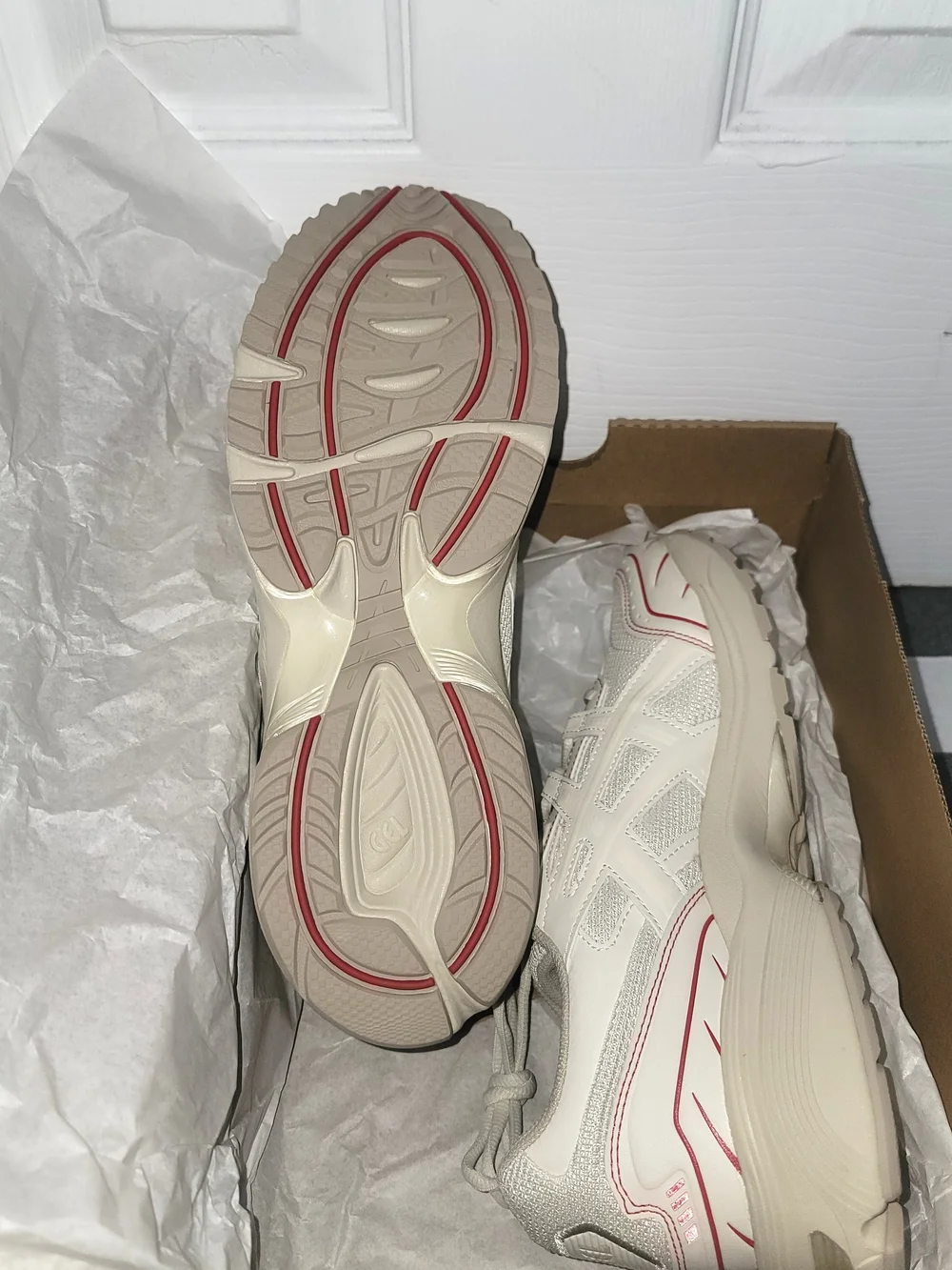 ASICS GEL-1090 Mens Running Sneakers in Birch Size 9
